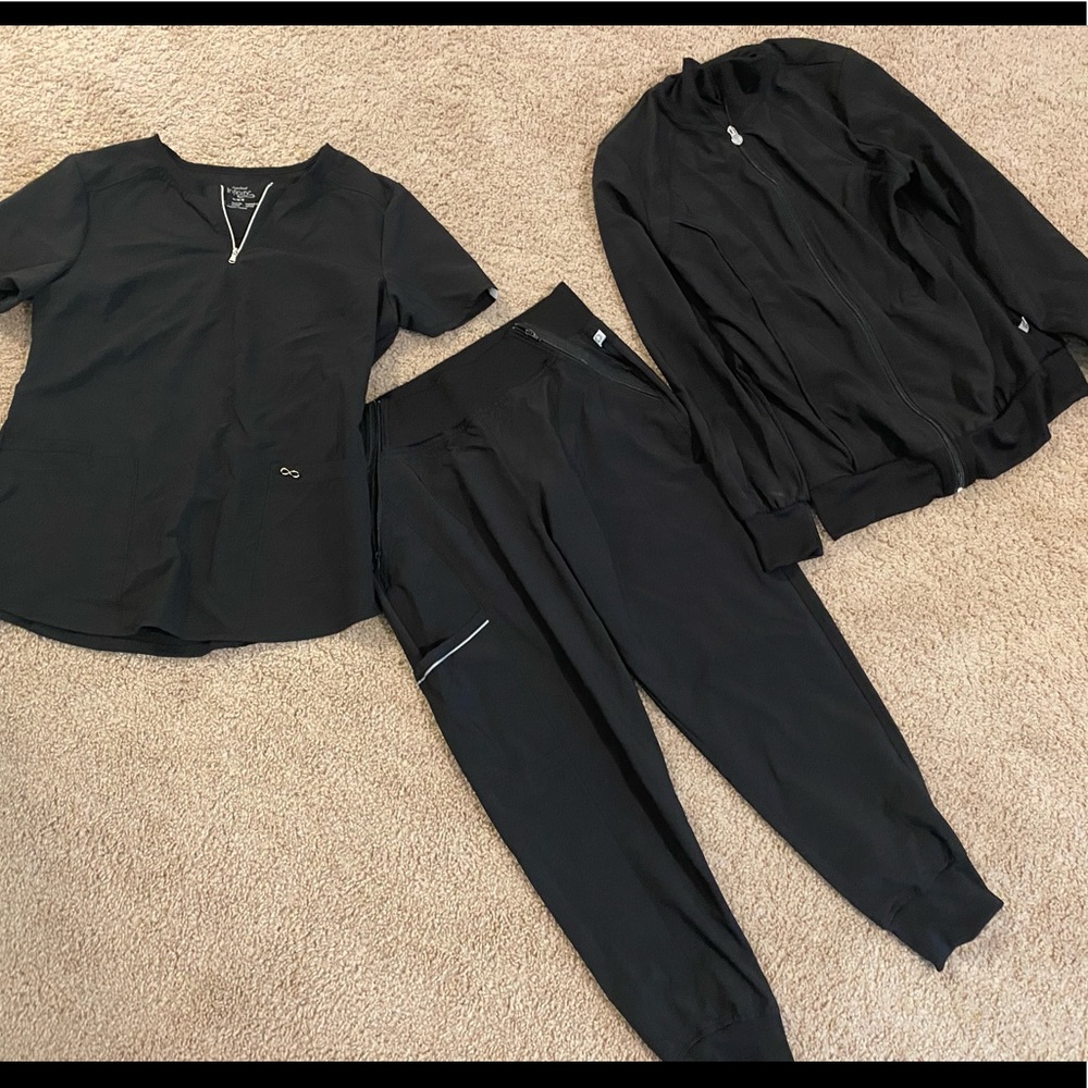 Cherokee infinity scrubs 2 pants,2 tops, 1 jacket